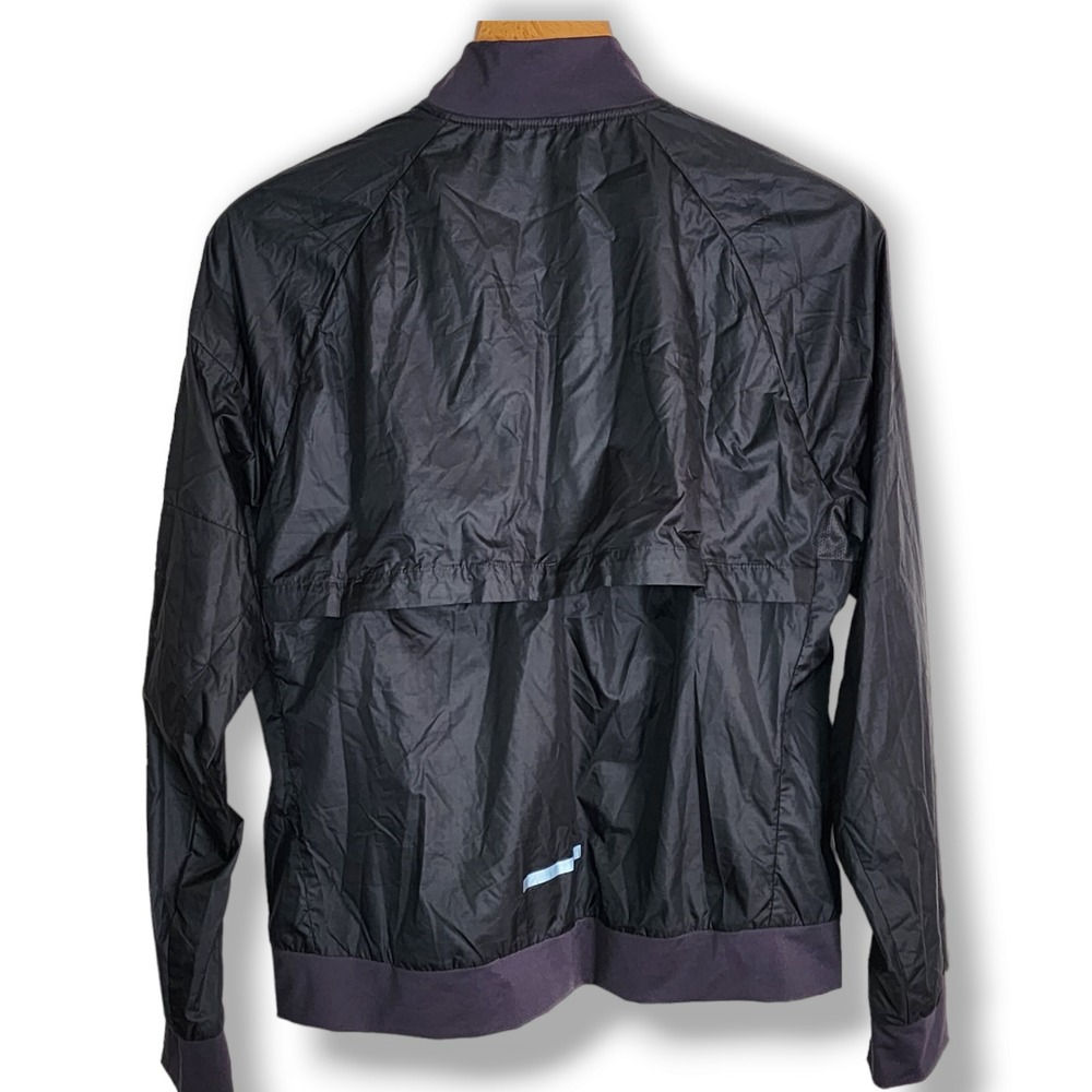 NikeRunning Size L Dri-Fit‎ Vented Insulated Jacket Black with 97005 graphics - Picture 2 of 9
